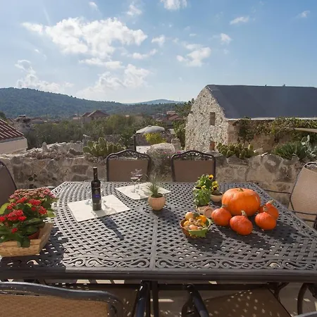 Holiday home Stonehouse Marina Vrsine