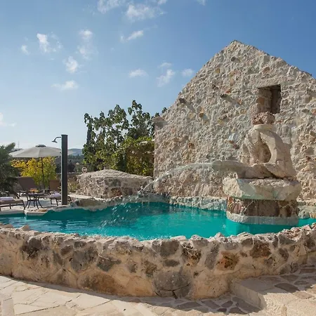 Stonehouse Marina * Vrsine