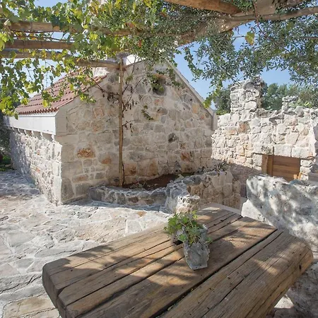 Stonehouse Marina Nyaraló Vrsine