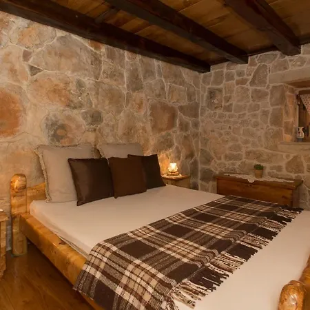 Stonehouse Marina Vrsine