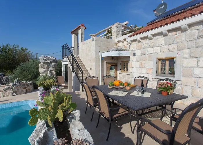 Stonehouse Marina Дом отдыха Vrsine